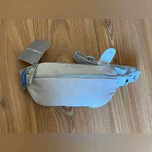 BNWT United Polaris Therabody Amenity Kit